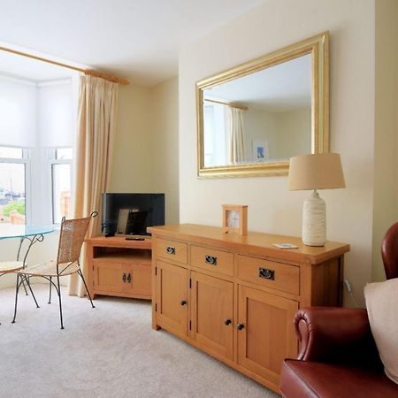 The Garden Suite Lyme Regis Ngoại thất bức ảnh